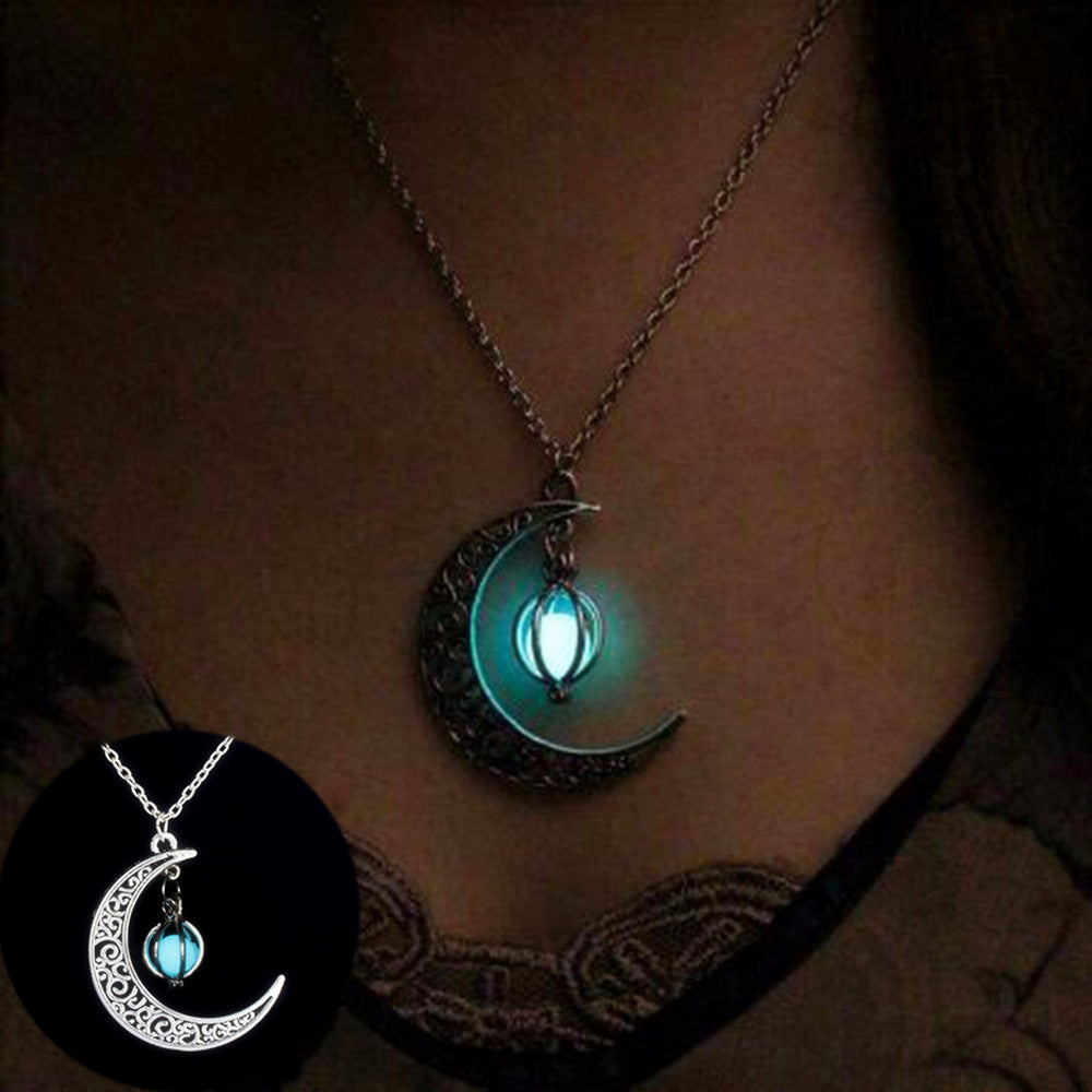 MoonLight Necklace